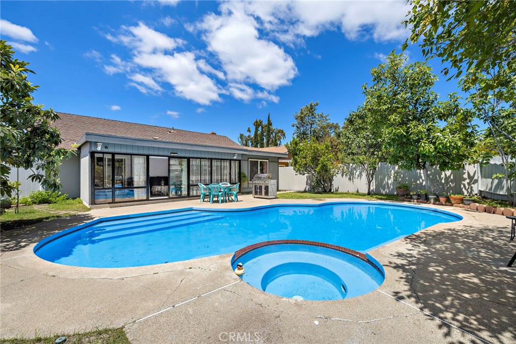 Property photo 28