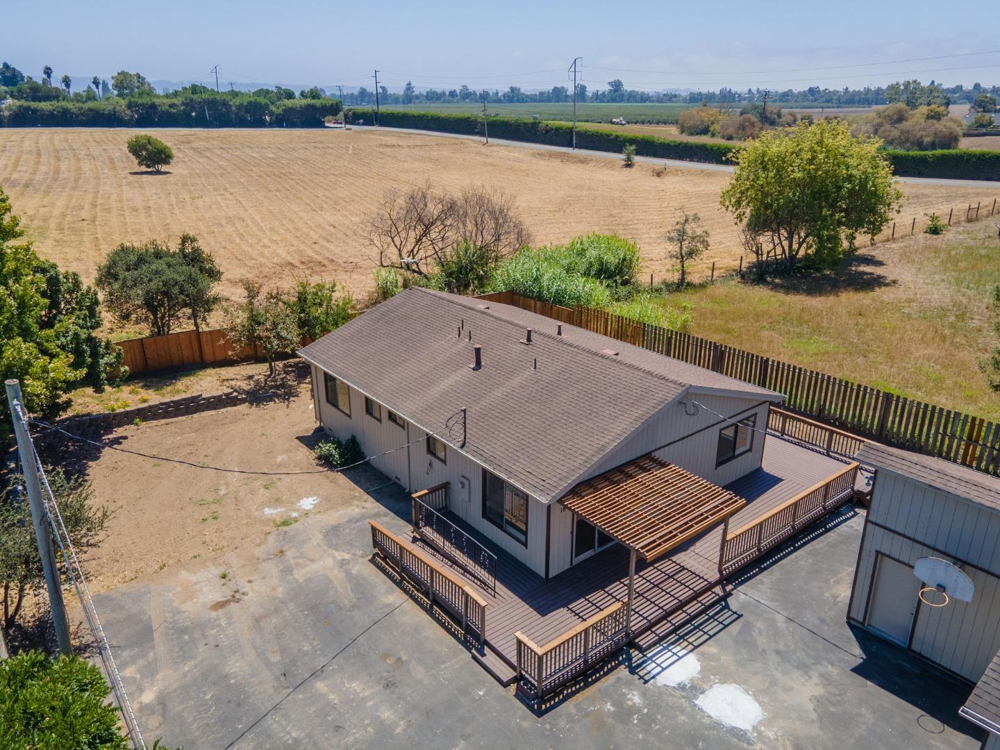 Property photo 32