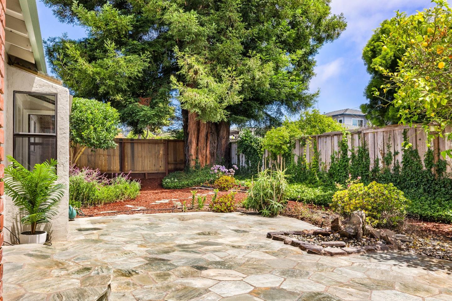 Property photo 44