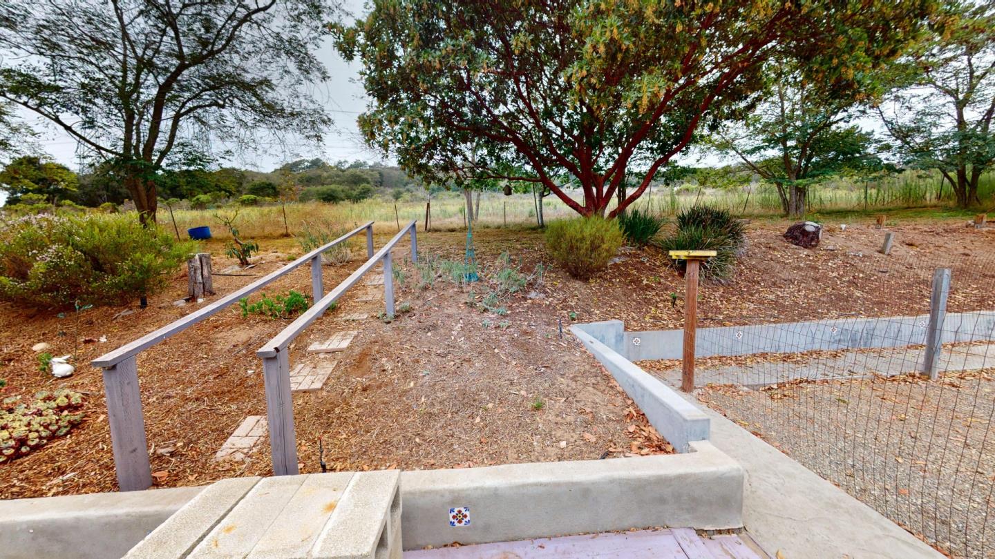 Property photo 44