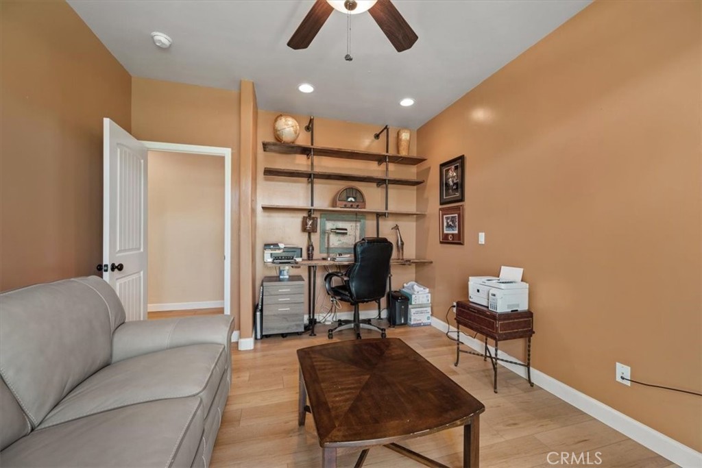 Property photo 37