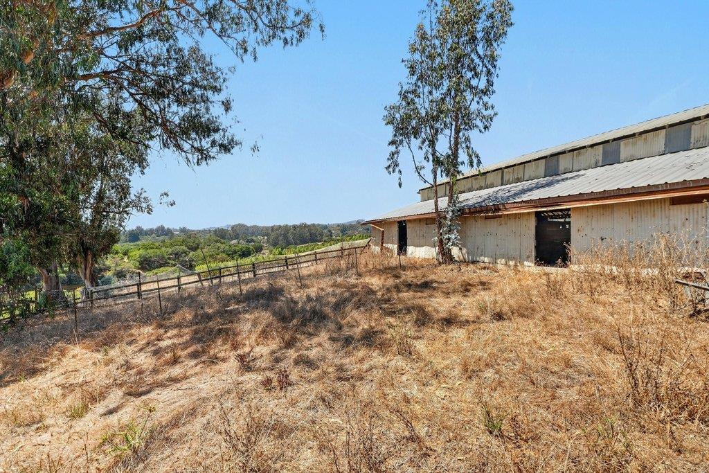 Property photo 38