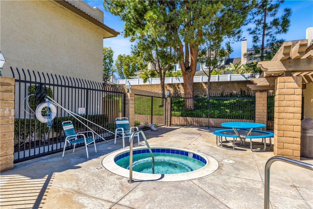 Property photo 31