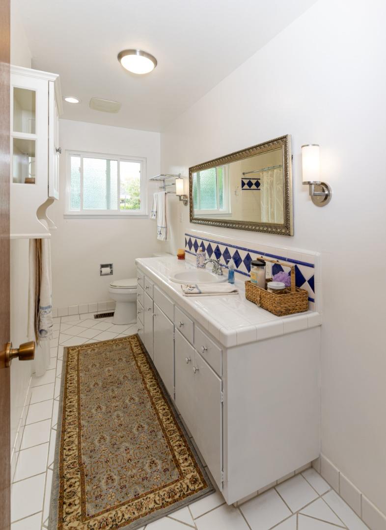 Property photo 28
