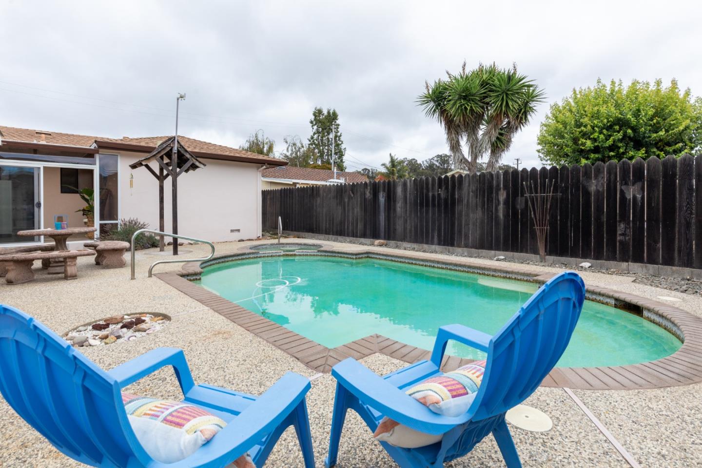Property photo 32