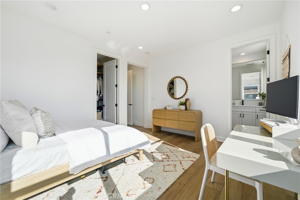 Property photo 50