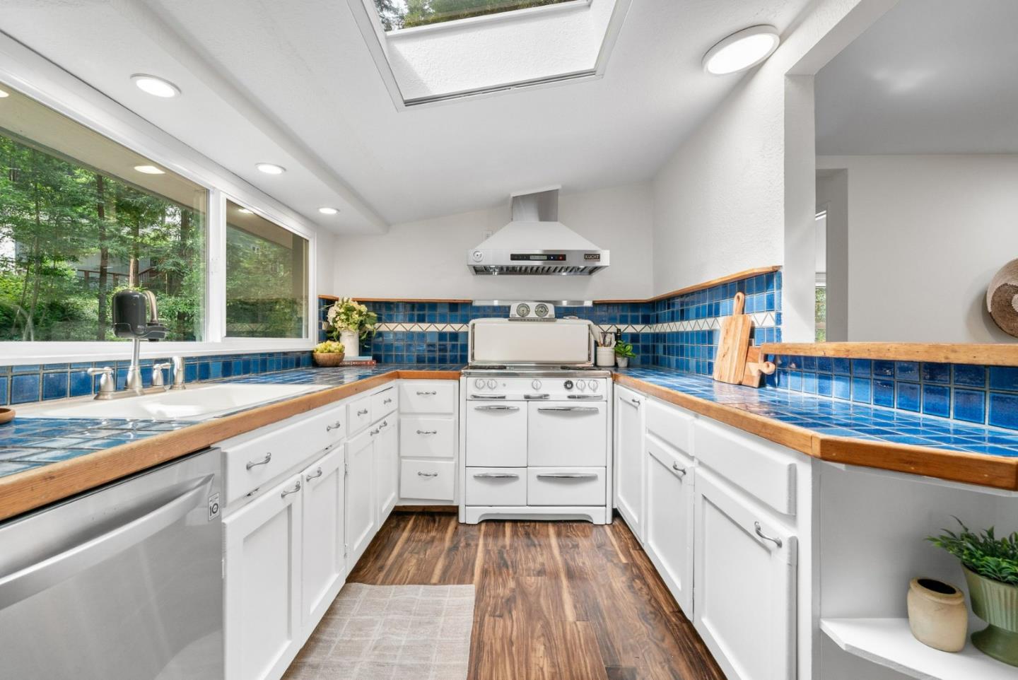 Property photo 24