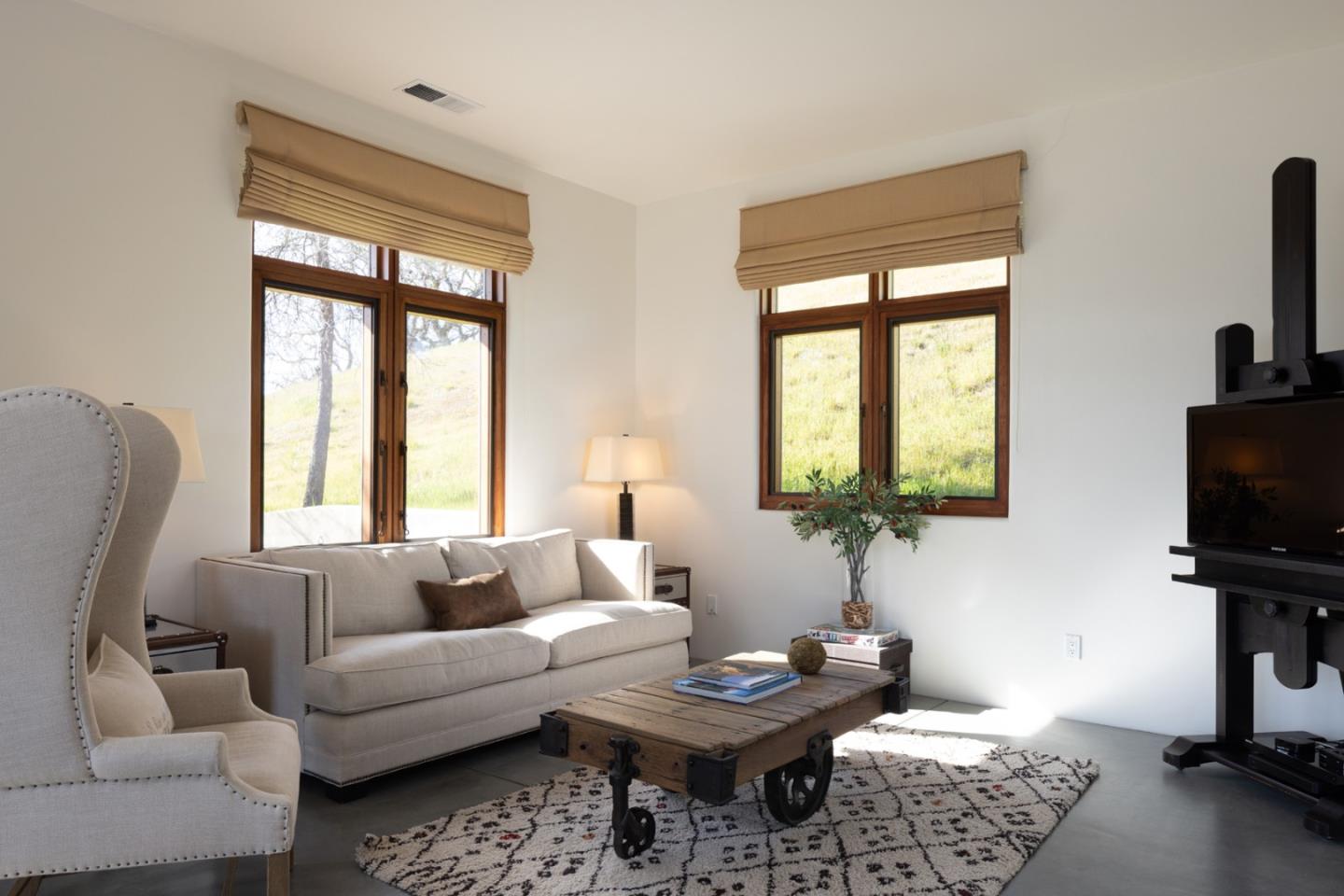 Property photo 40