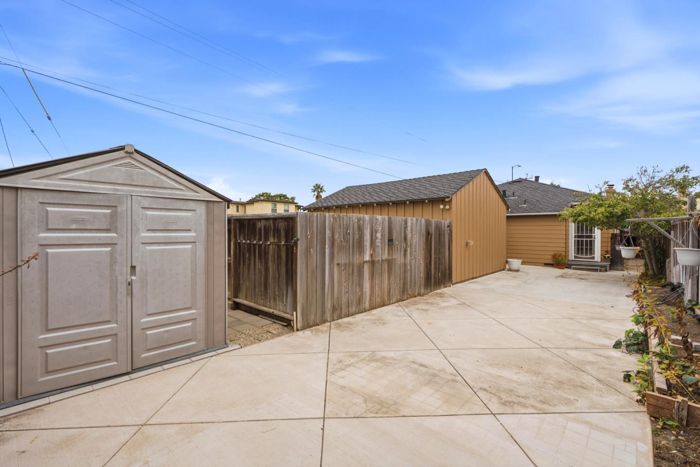 Property photo 25
