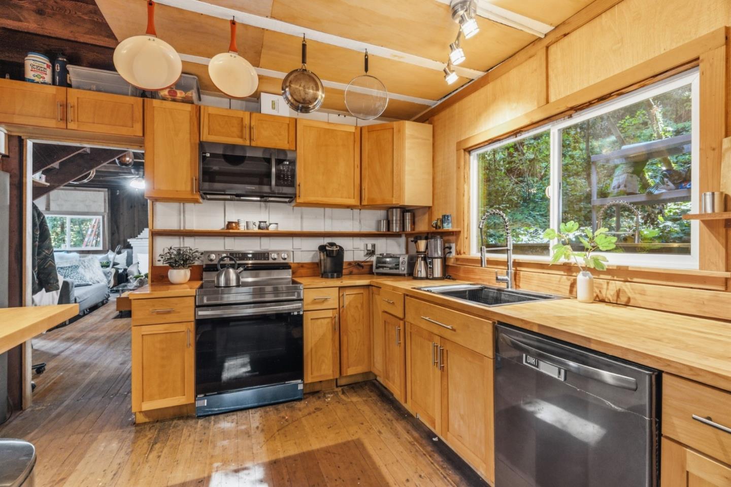 Property photo 24