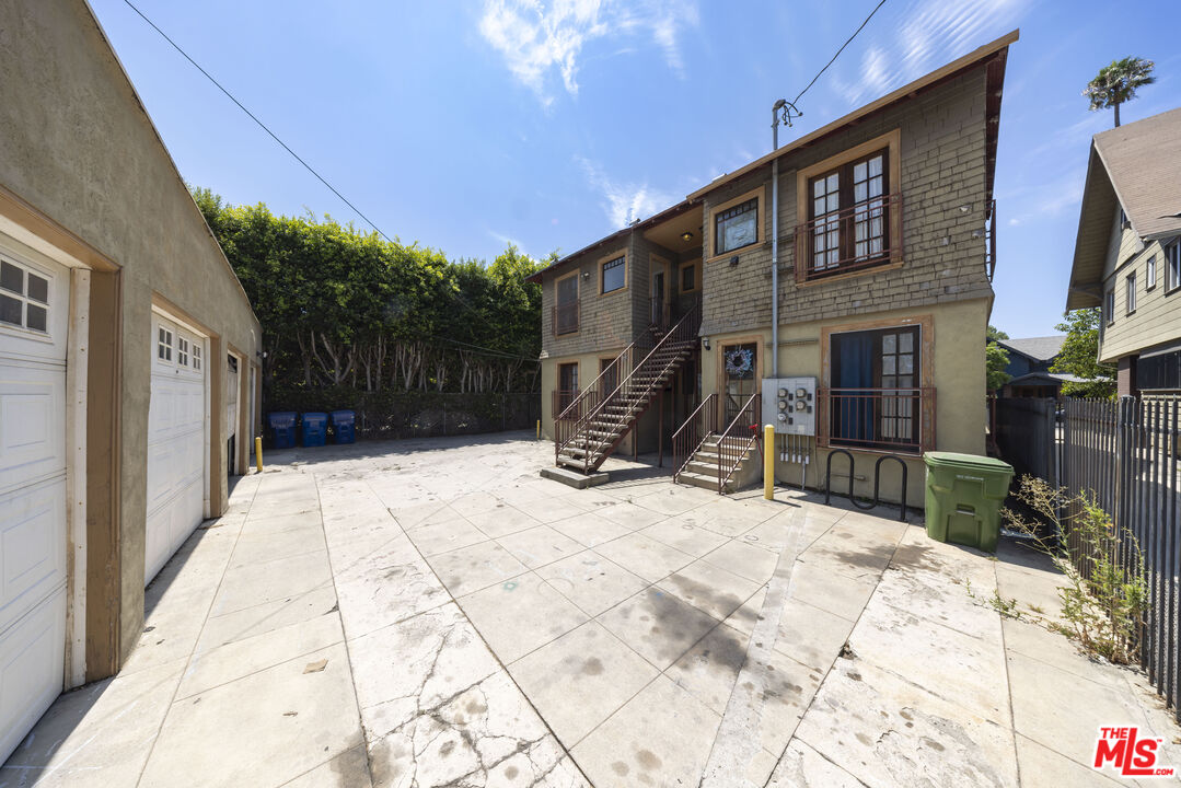 Property photo 28