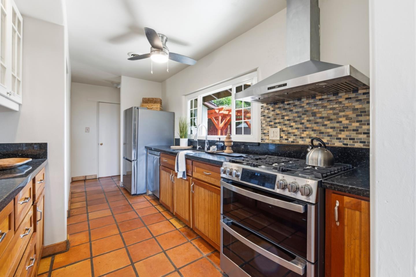 Property photo 25