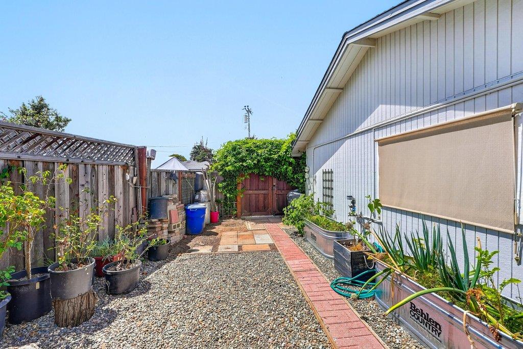 Property photo 28