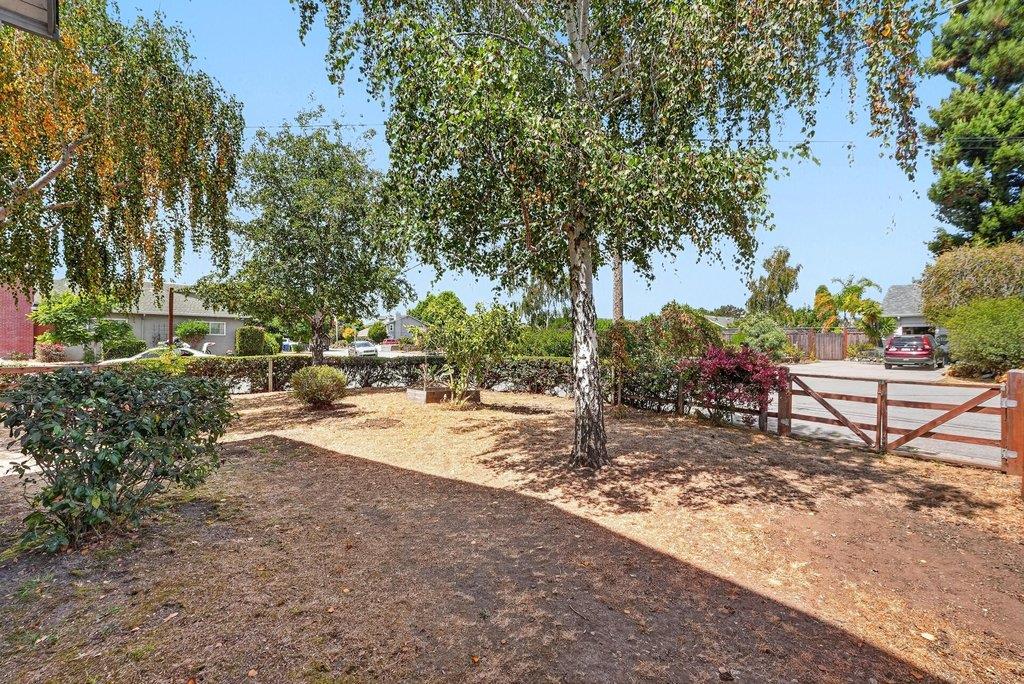 Property photo 40