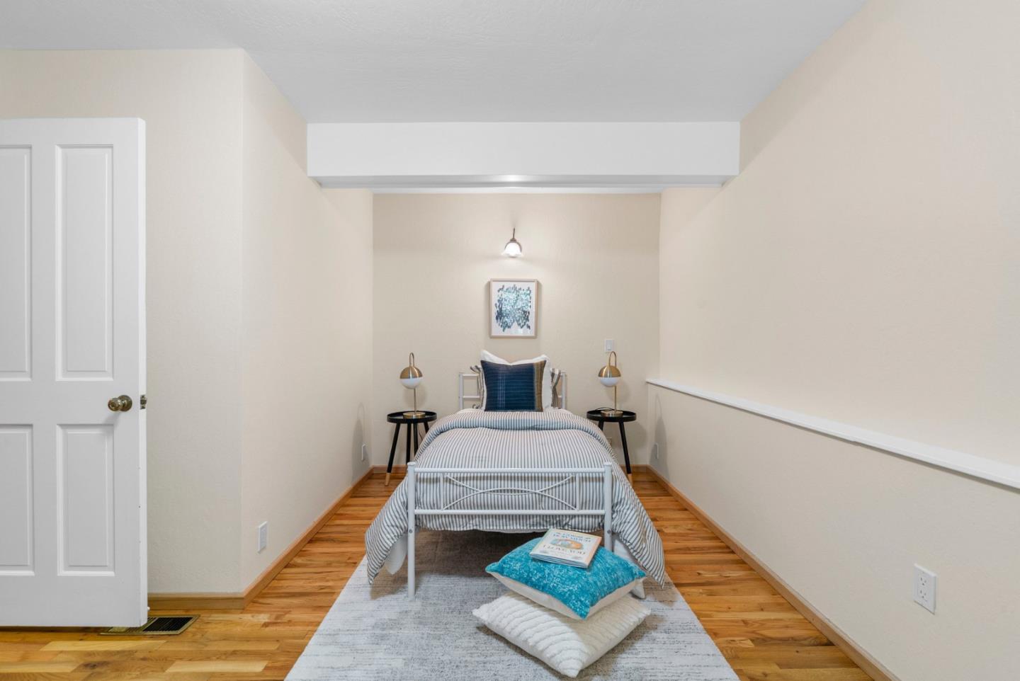 Property photo 37