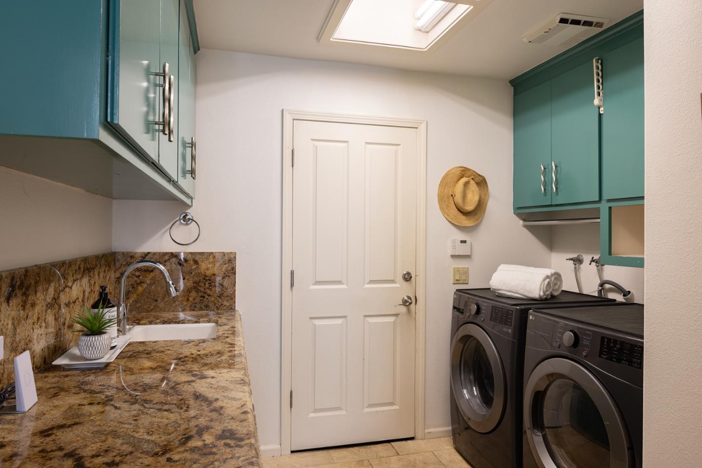 Property photo 37