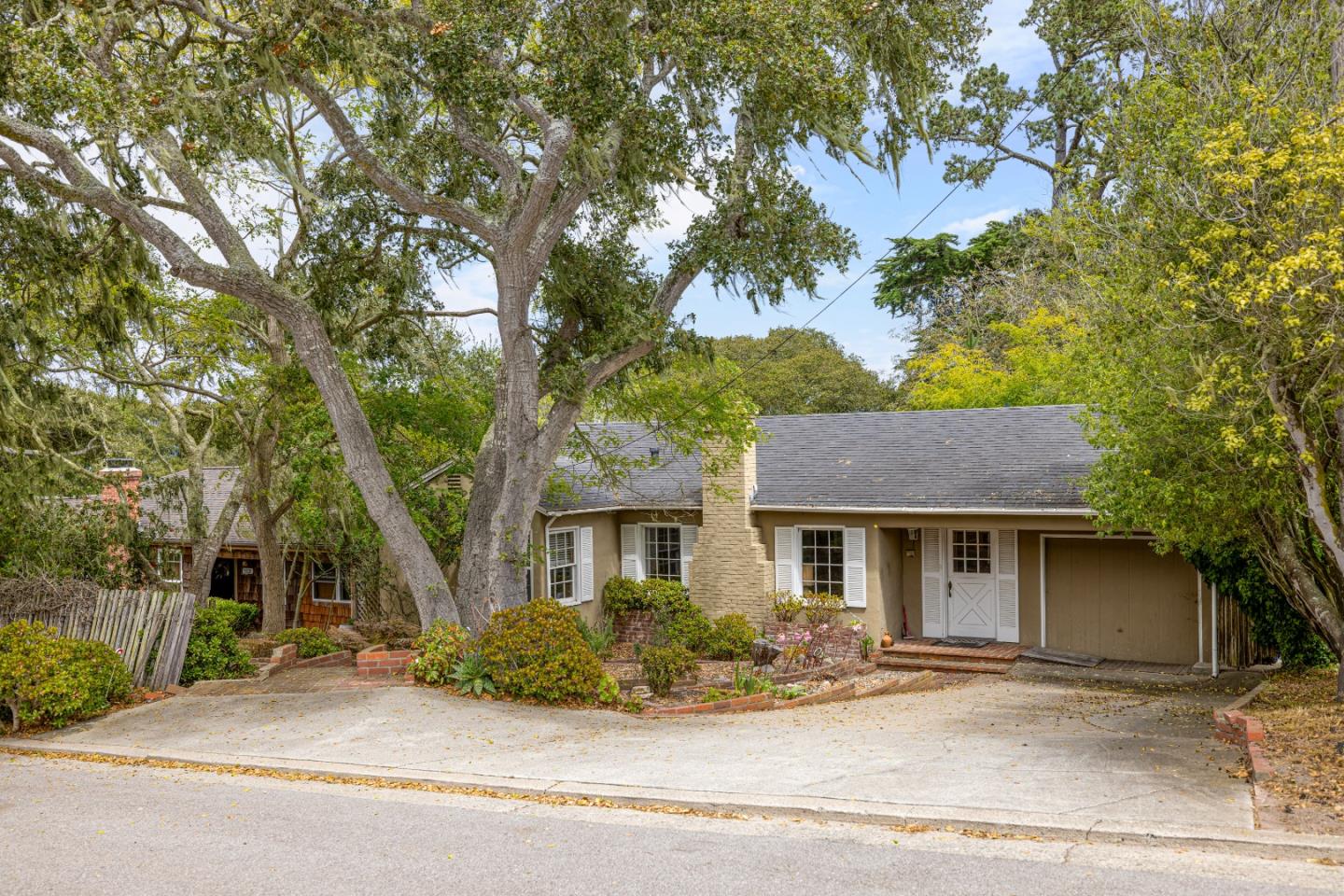 Property photo 32