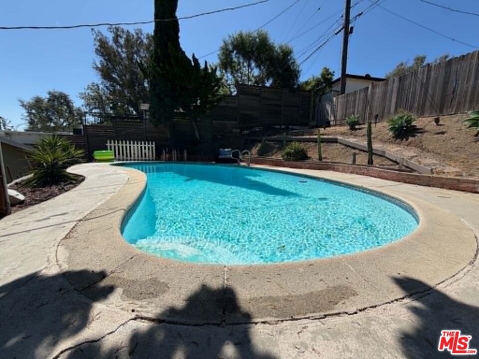 Property photo 38