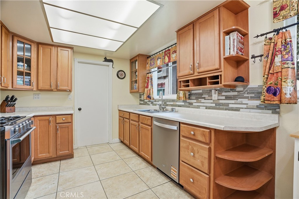 Property photo 24