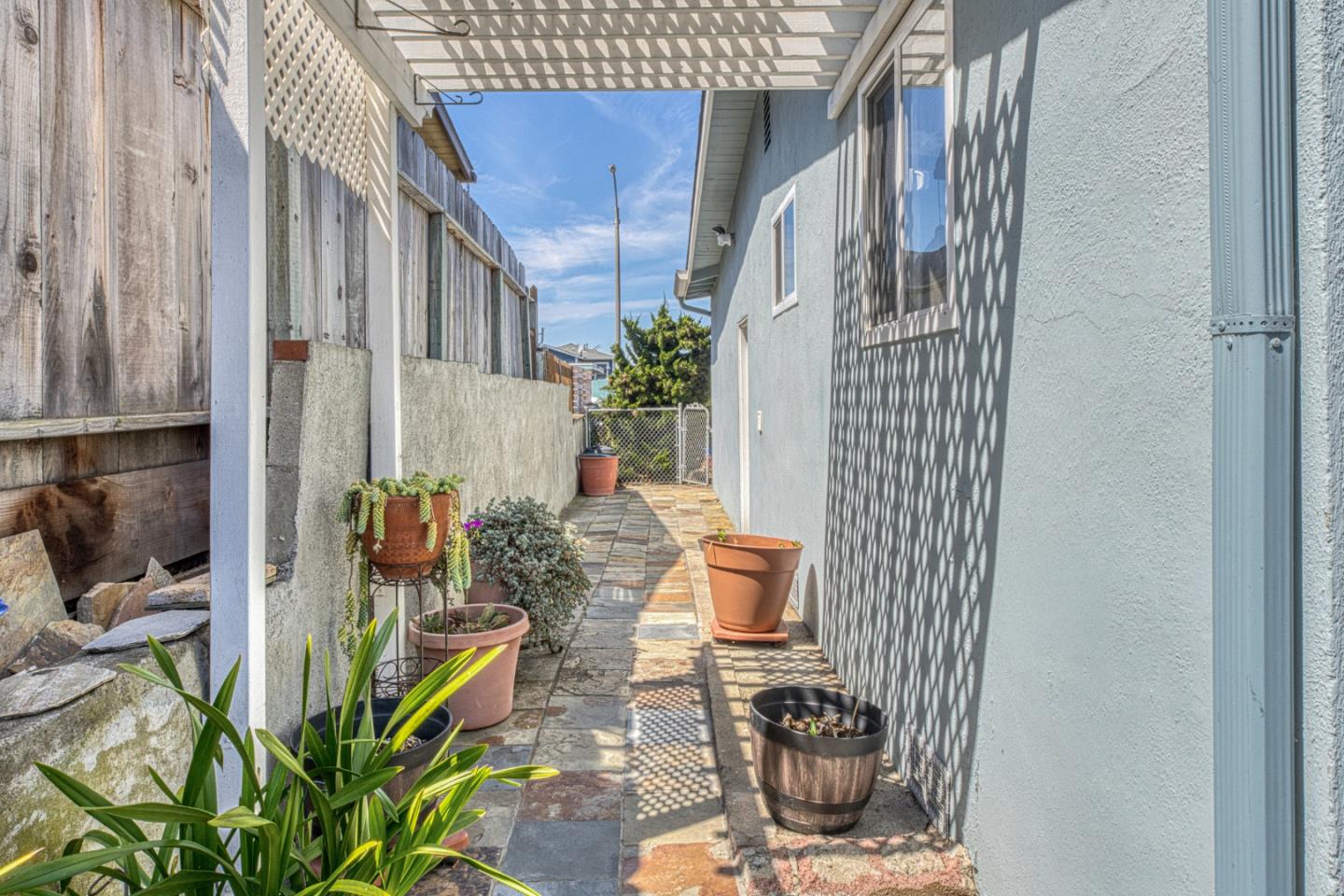 Property photo 34