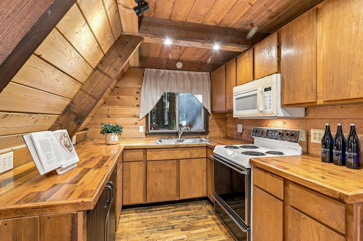 Property photo 38