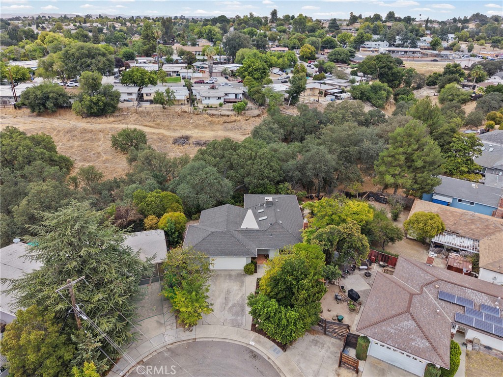Property photo 36