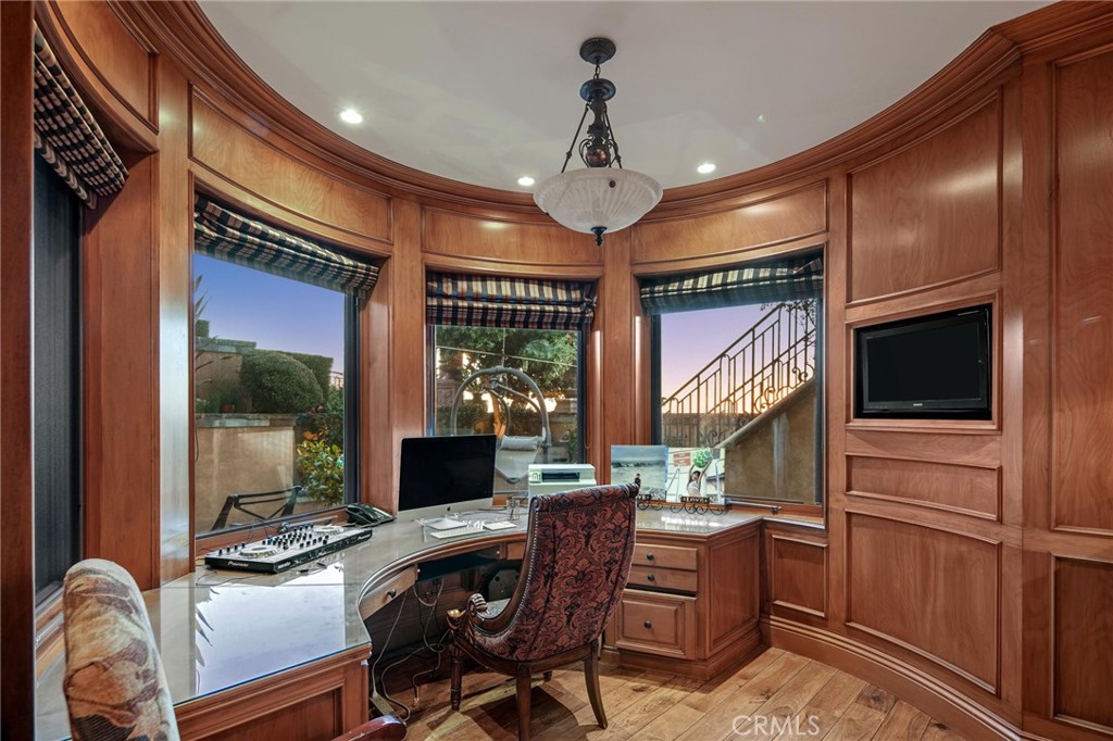 Property photo 34