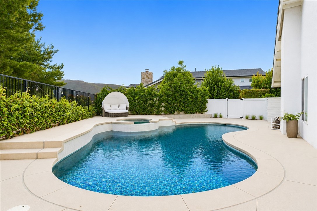 Property photo 37