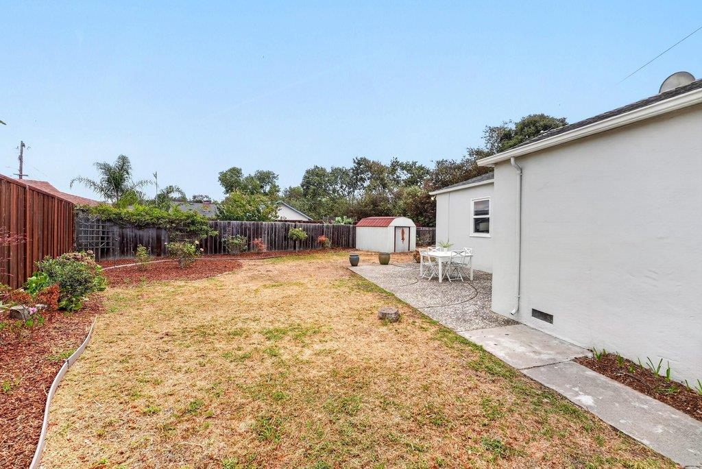 Property photo 35