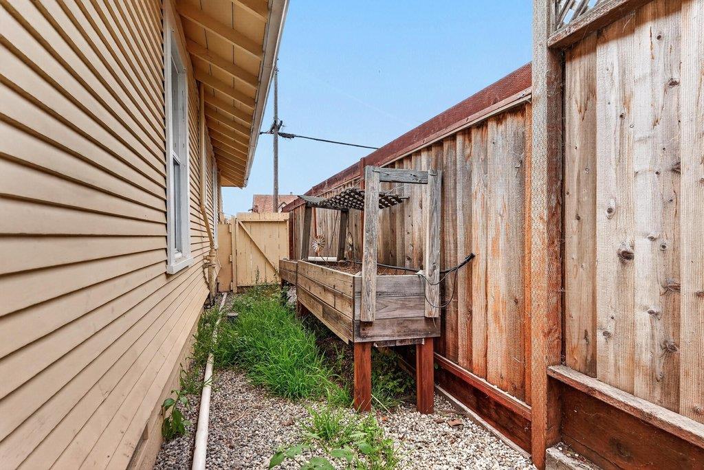 Property photo 37
