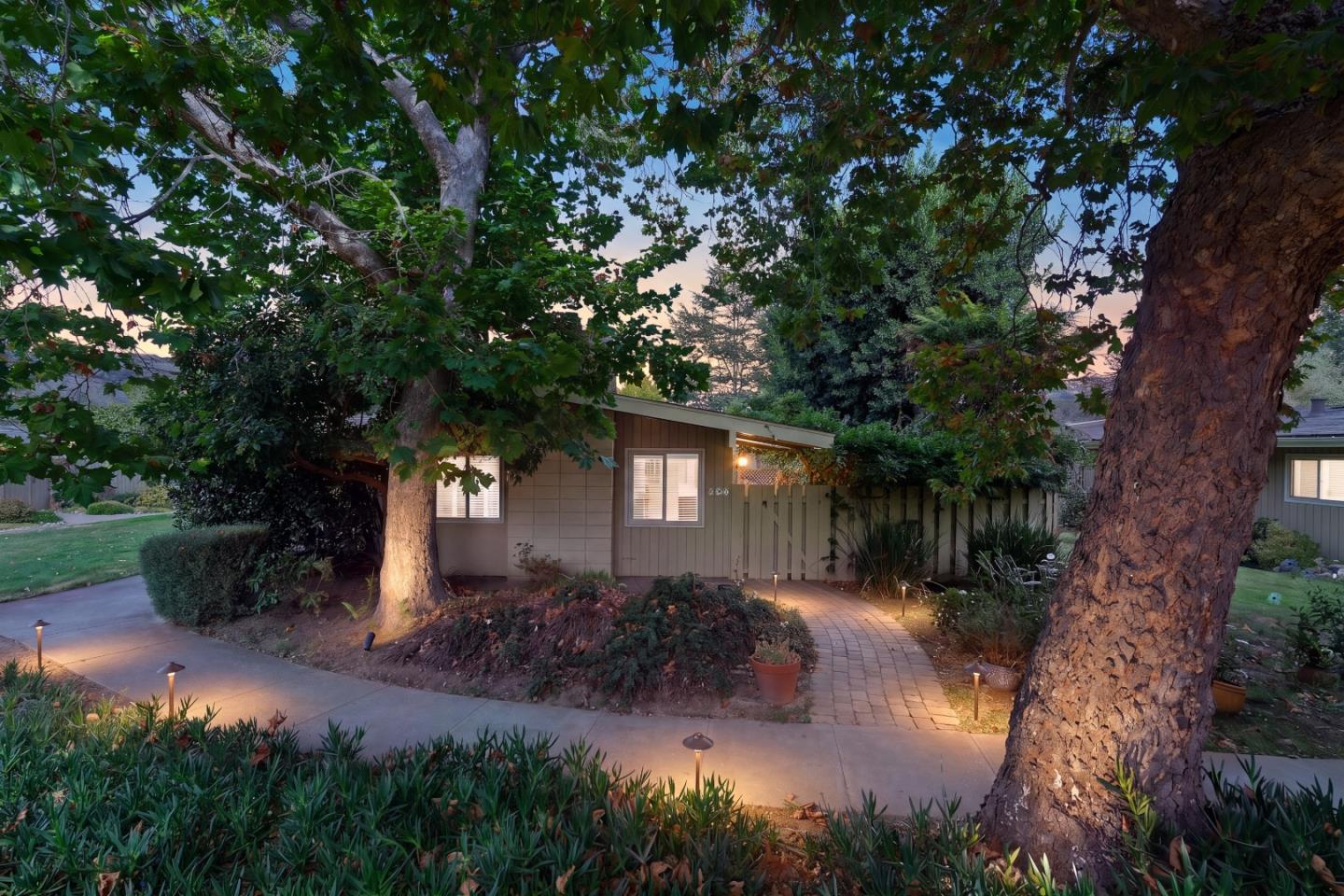 Property photo 35
