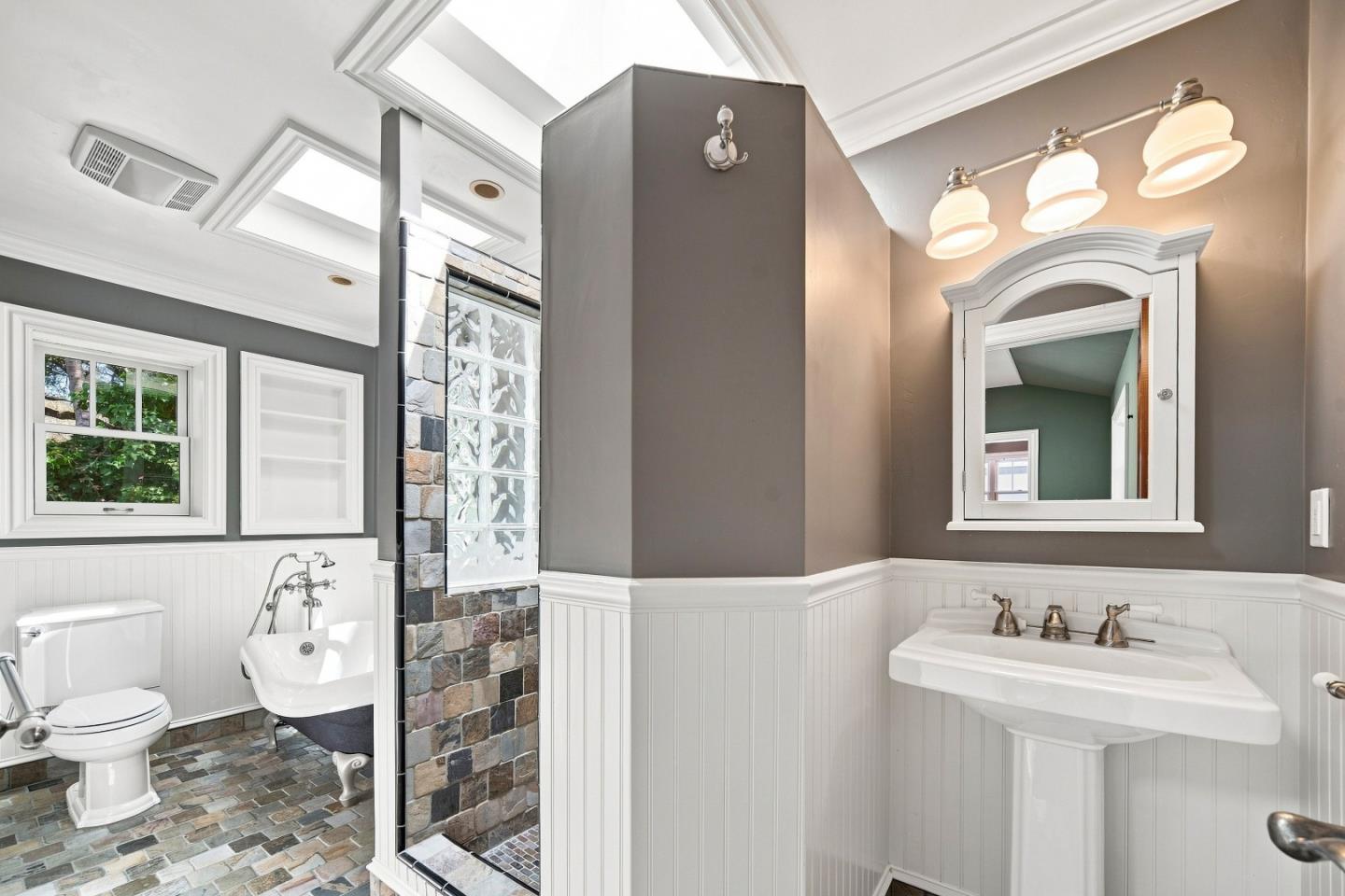 Property photo 36