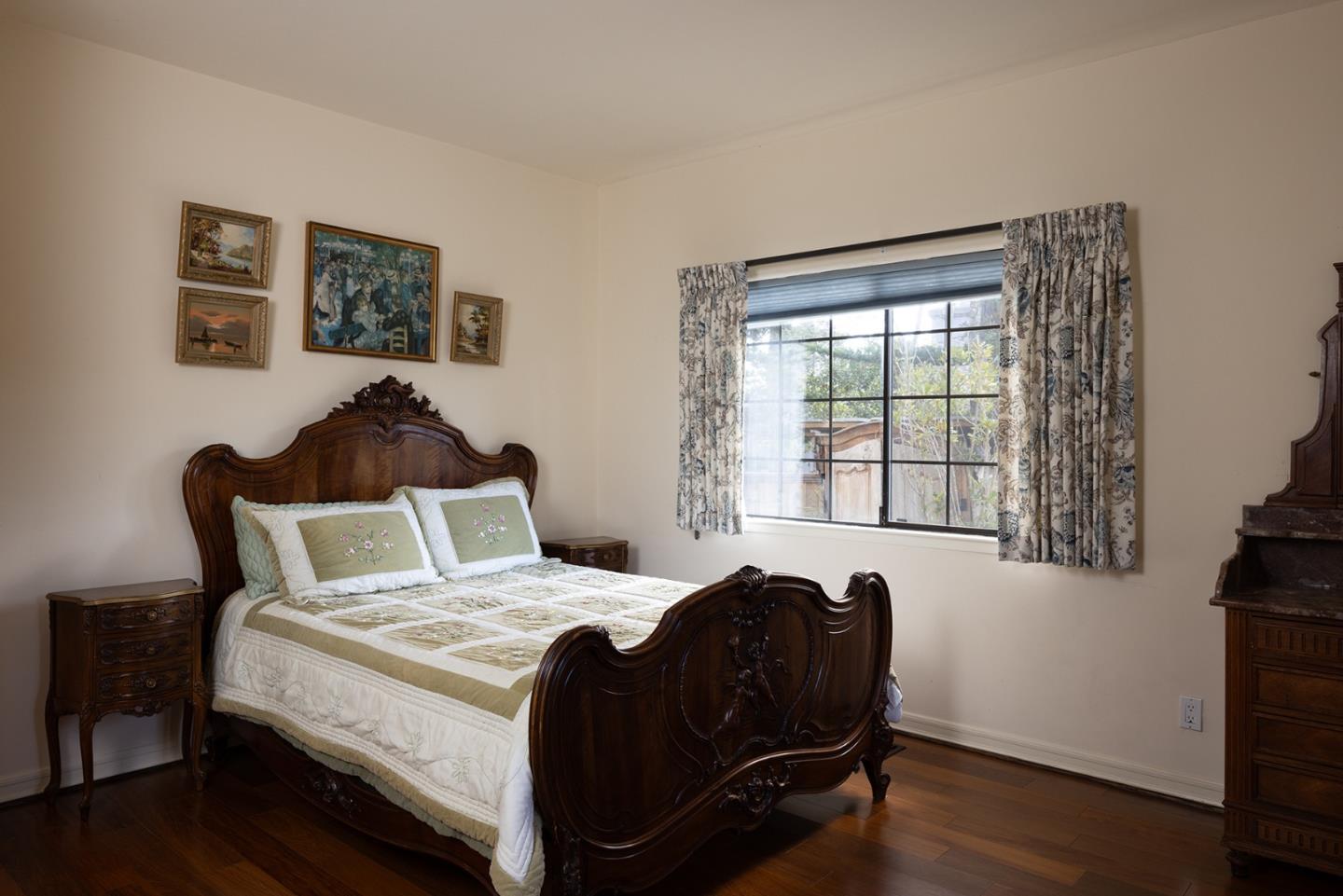 Property photo 35