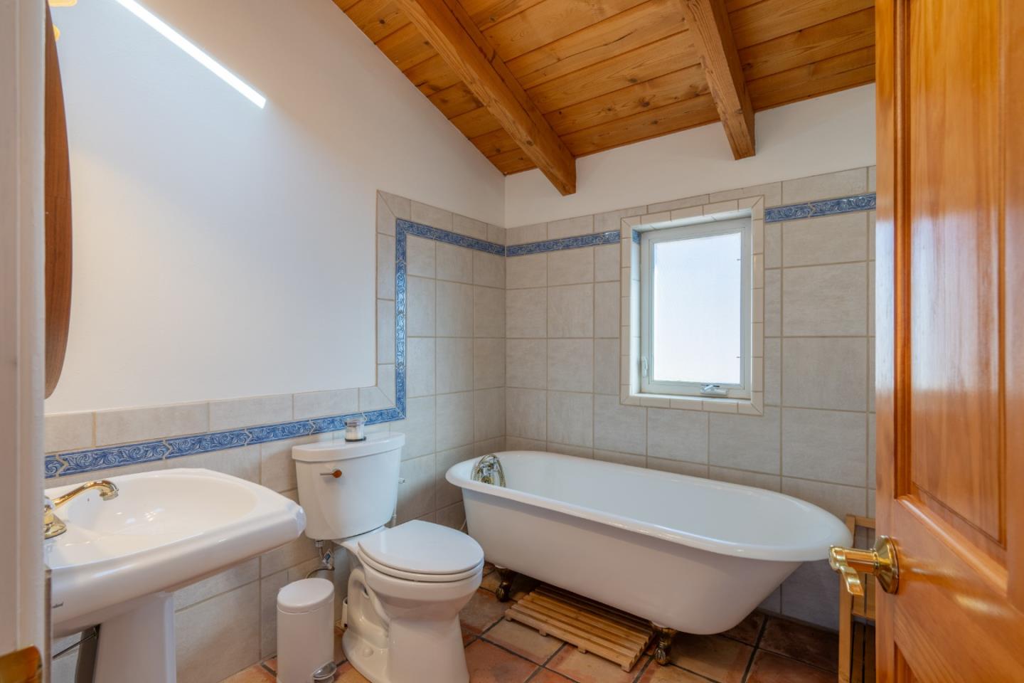 Property photo 28
