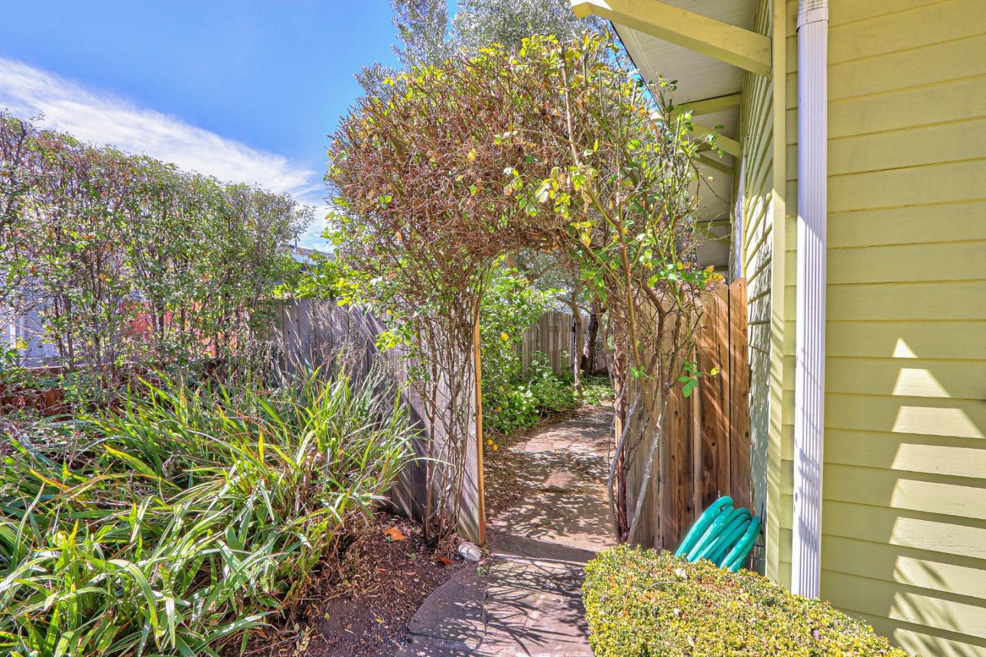 Property photo 37