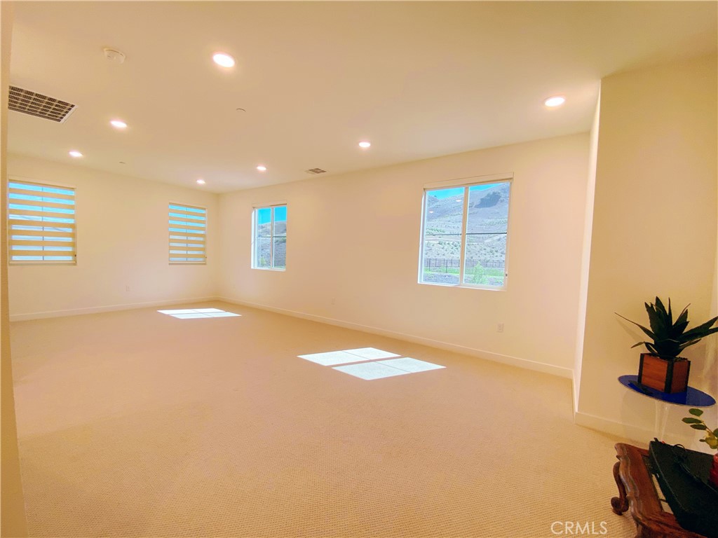 Property photo 50