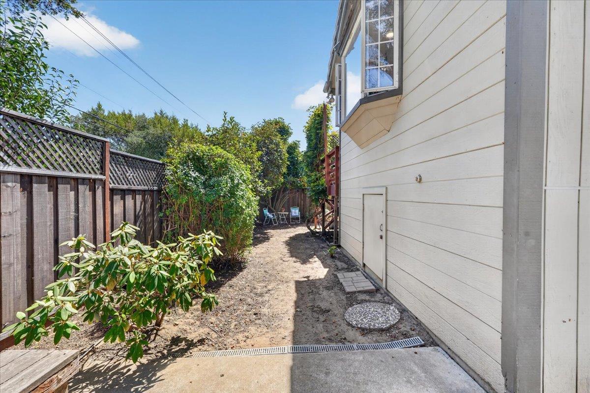 Property photo 44