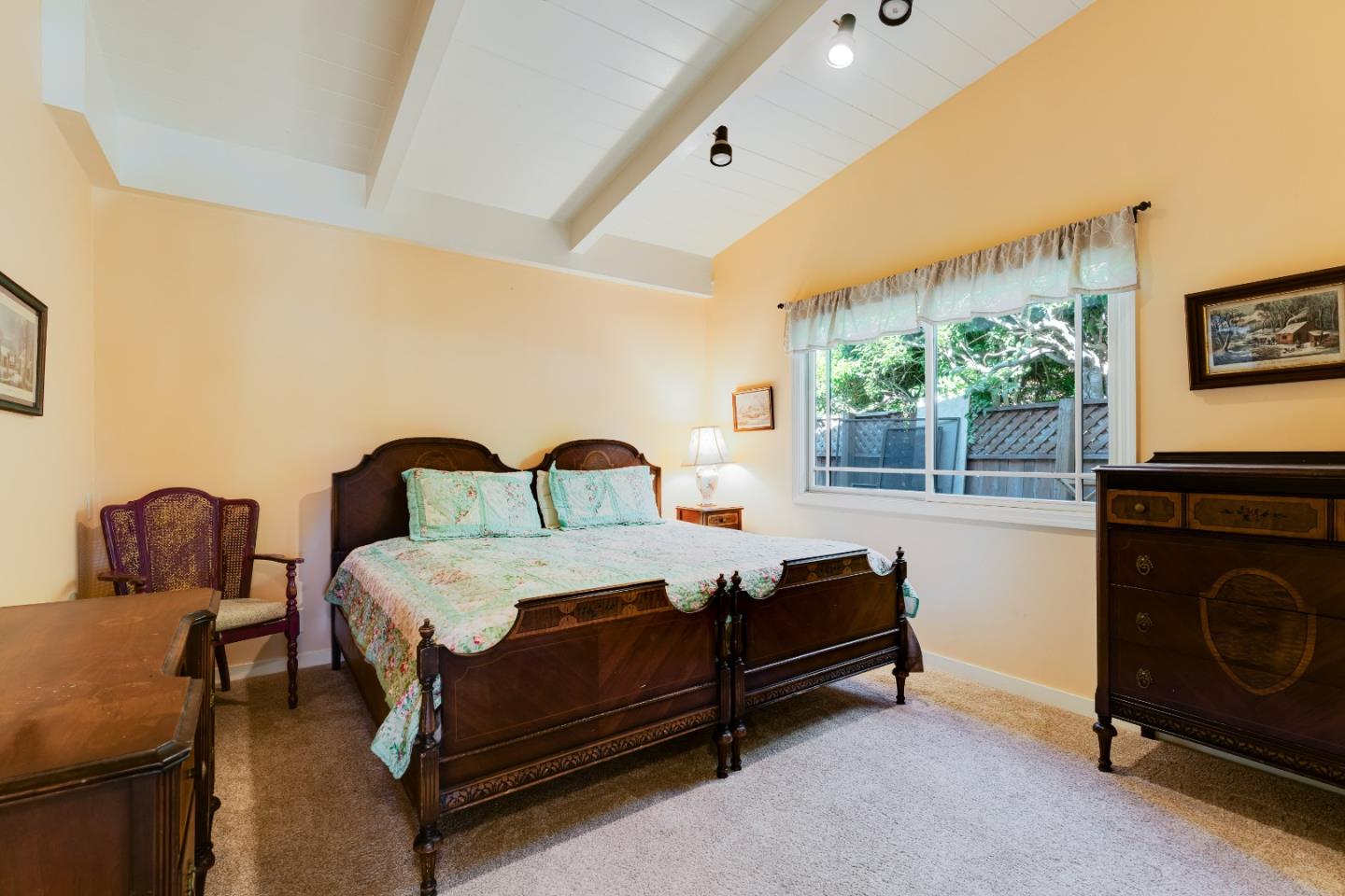 Property photo 40