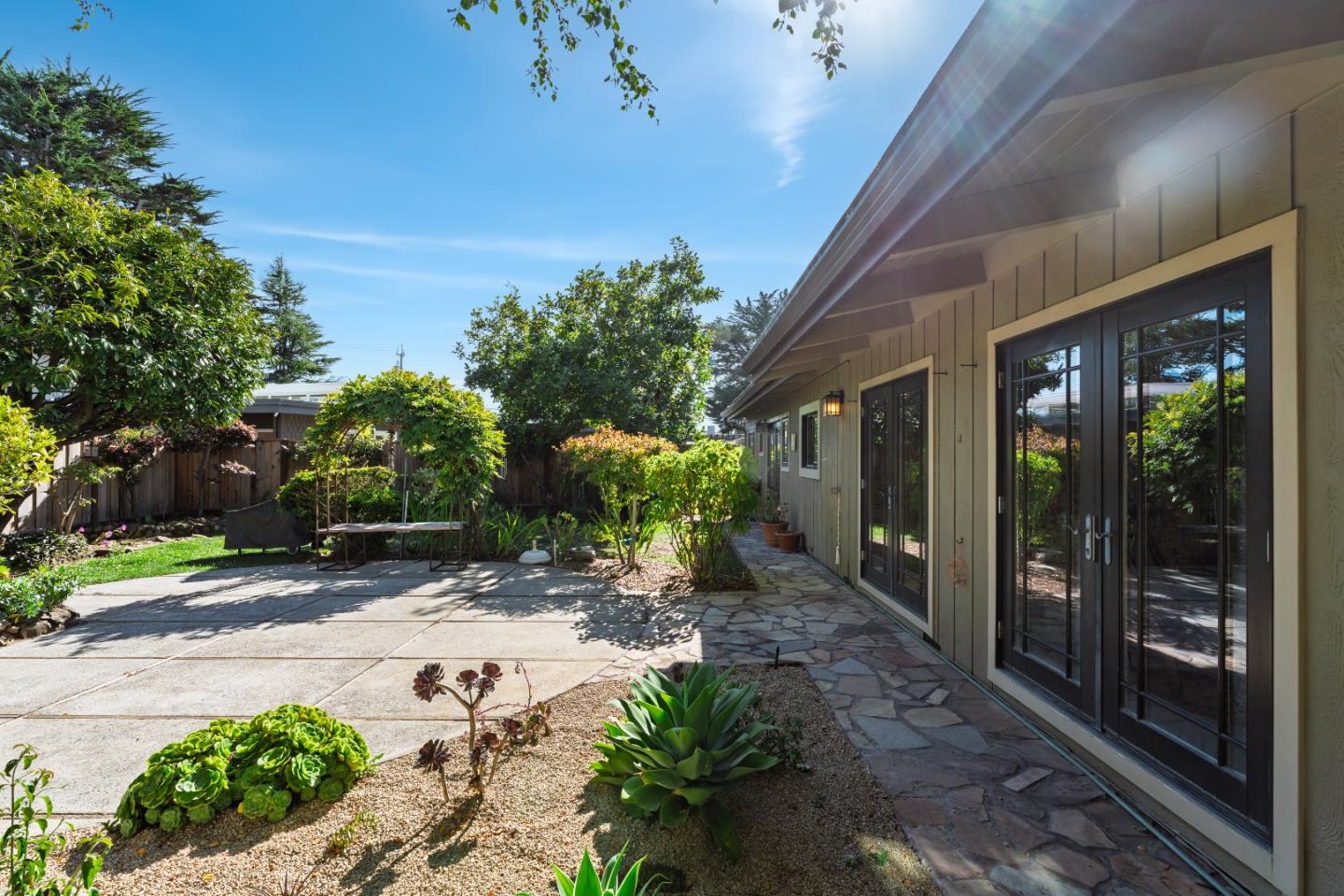 Property photo 44