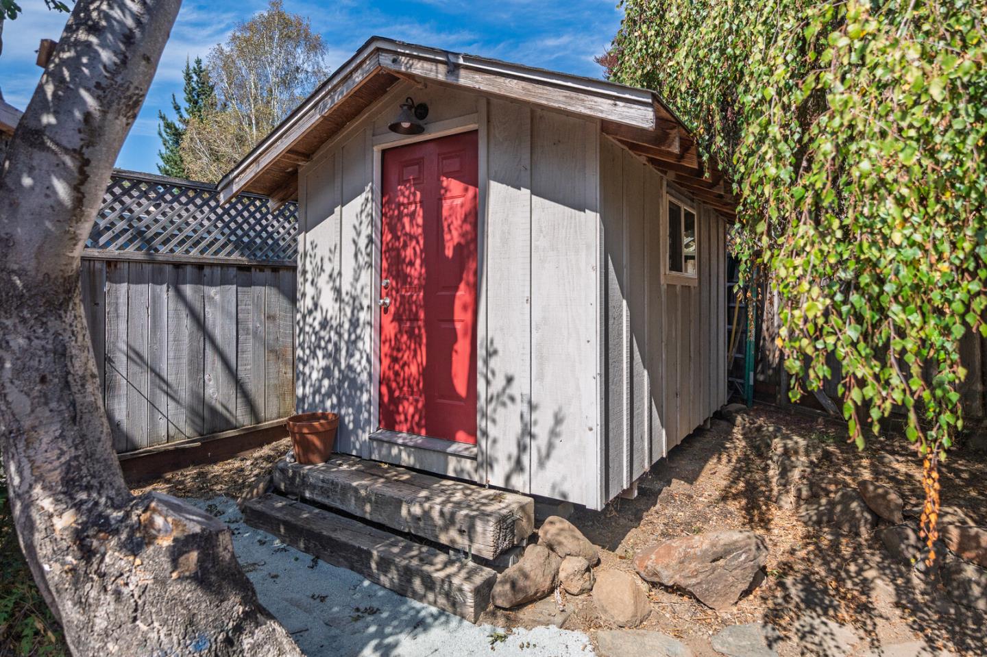 Property photo 25