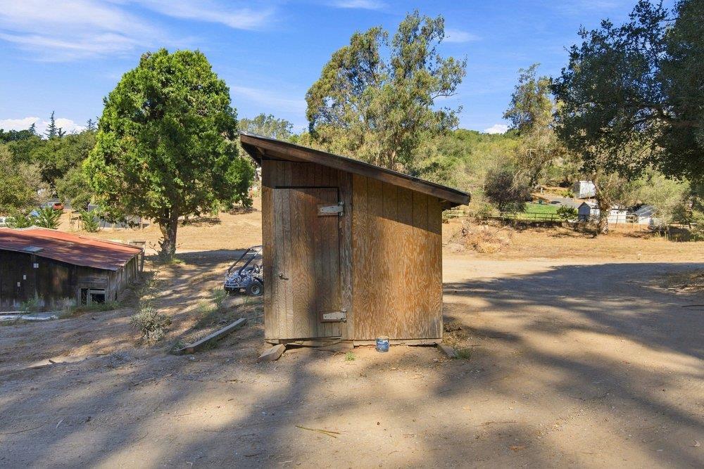 Property photo 32