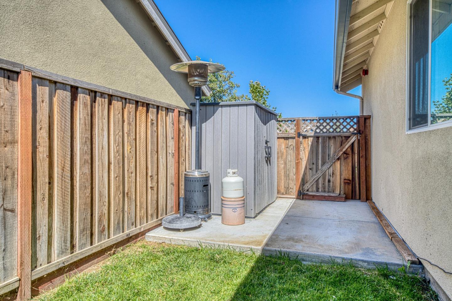 Property photo 37