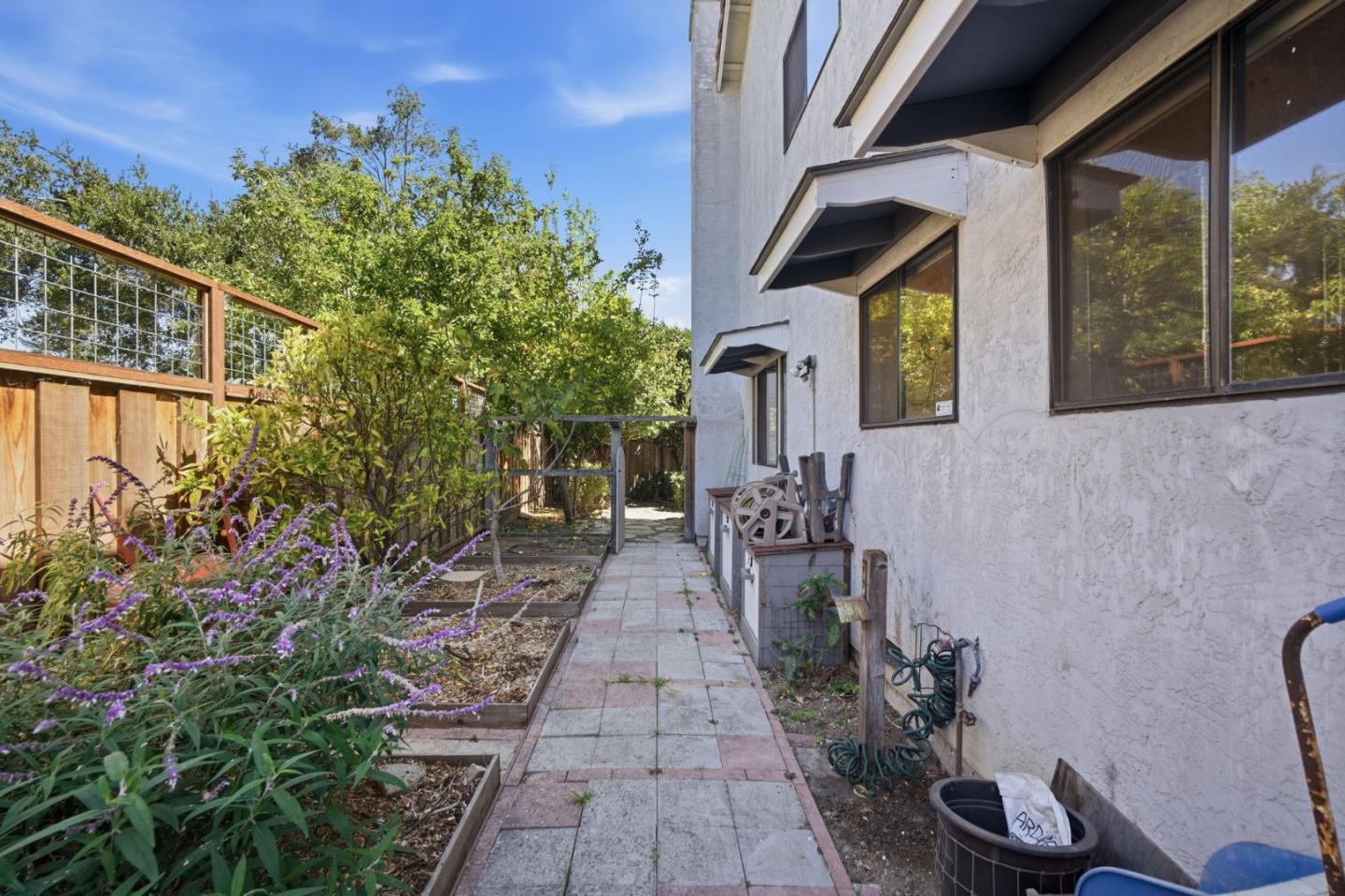 Property photo 50