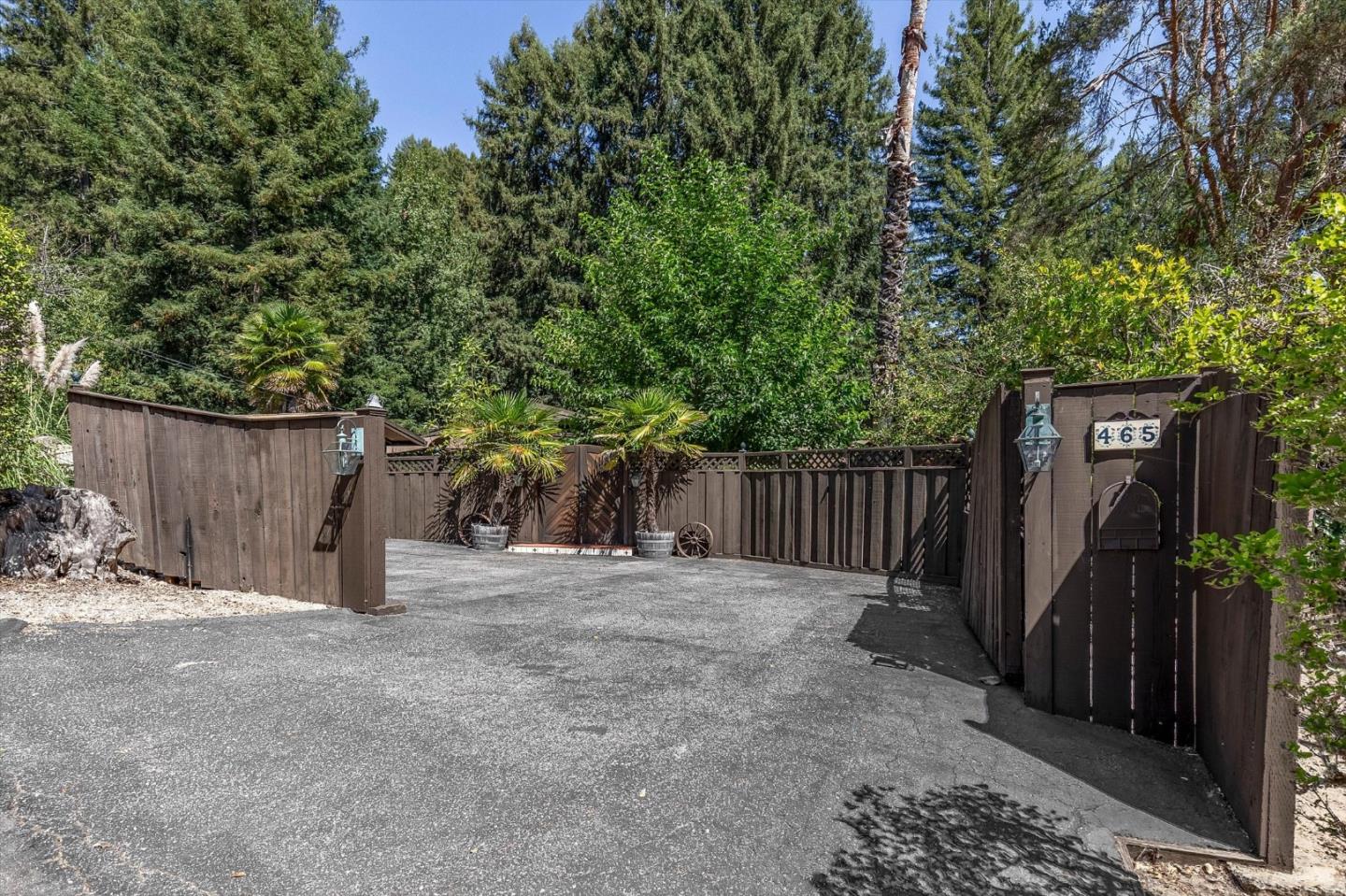 Property photo 40