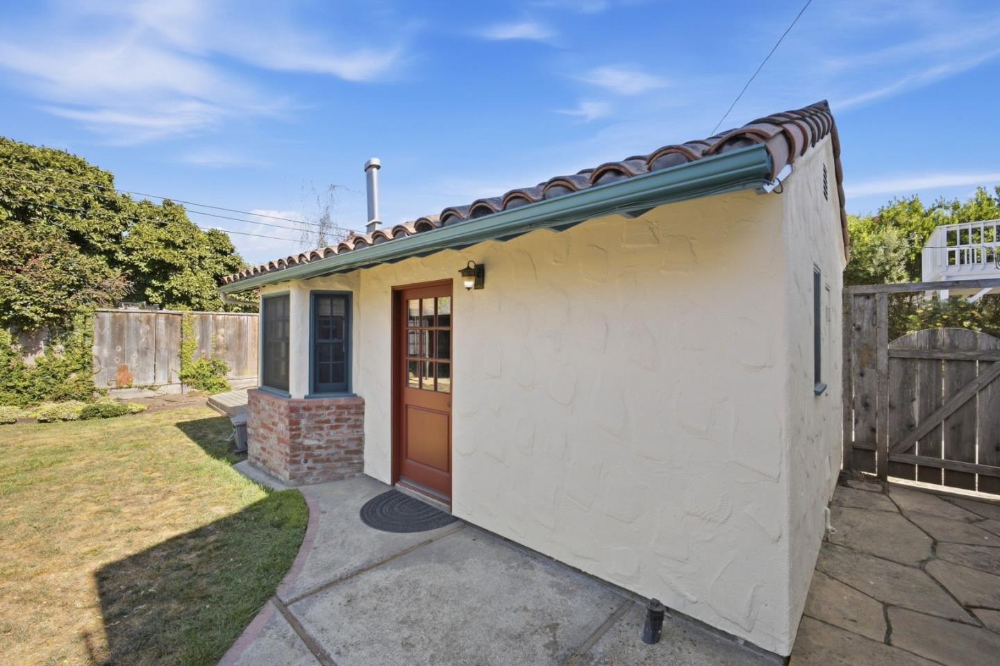Property photo 44