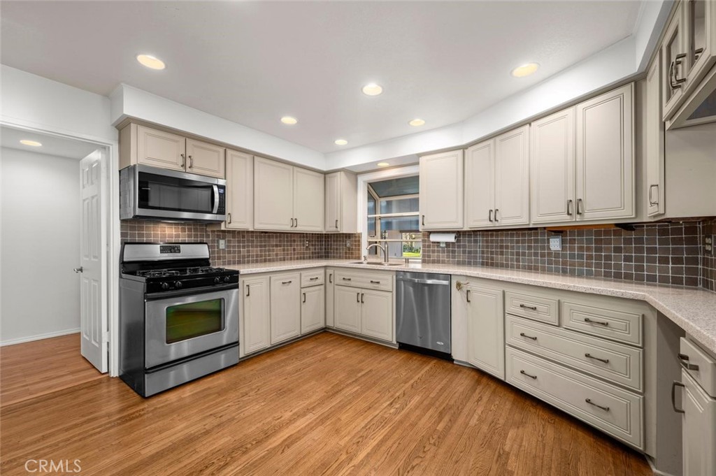 Property photo 23