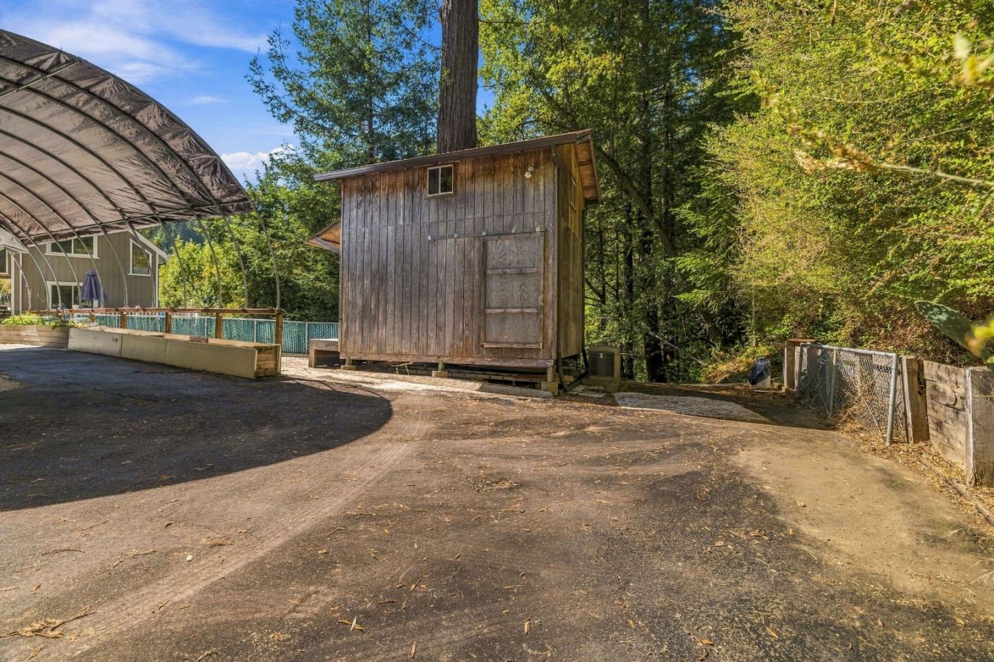 Property photo 46
