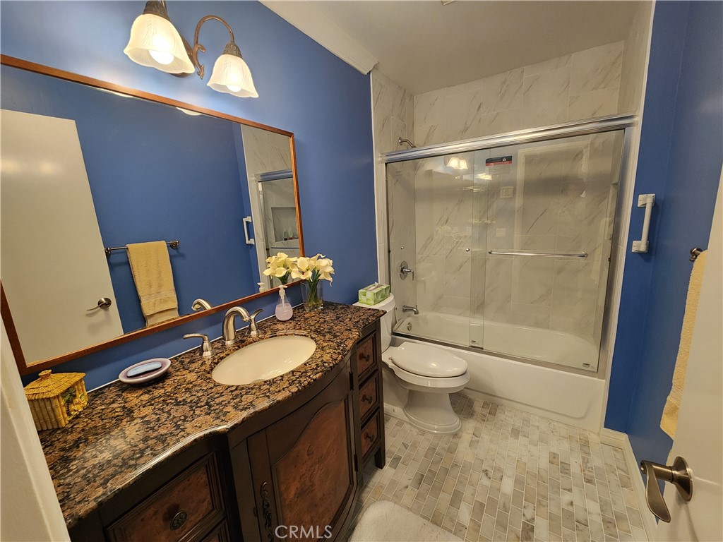 Property photo 28