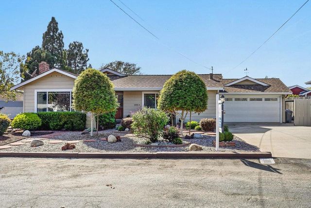 Property photo 40