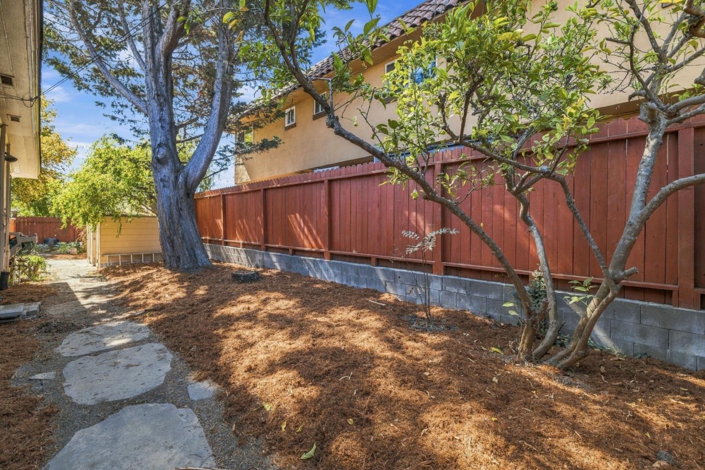 Property photo 35